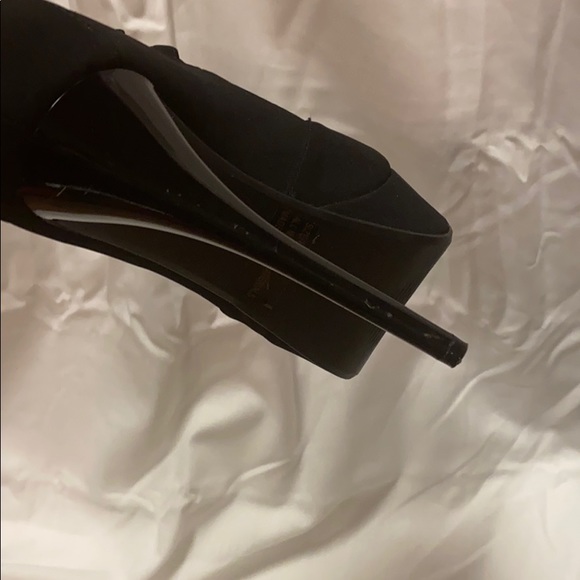 Deb High Heels - Picture 5 of 7